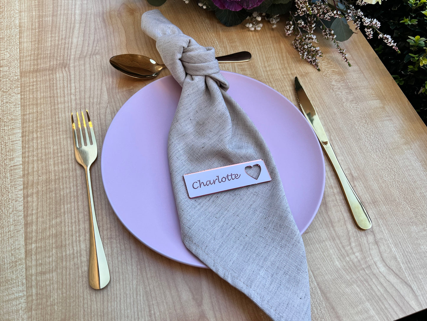 Personalised Acrylic Tag/Name Place Card with Heart Favour